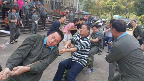 耿濤拔河插圖：[2].jpg