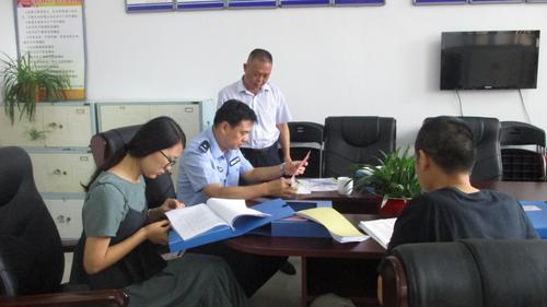 林景云：新羅區(qū)交通安全聯(lián)合組到龍巖分公司檢查道路安全工作.jpg