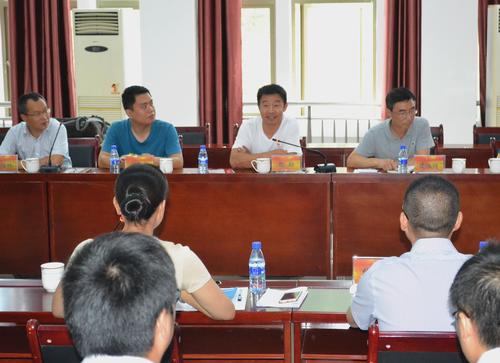 河北國防科工局副局長趙勛一行到海峽科化龍巖分公司交流指導(dǎo)分公司。蘇艷麗攝.jpg