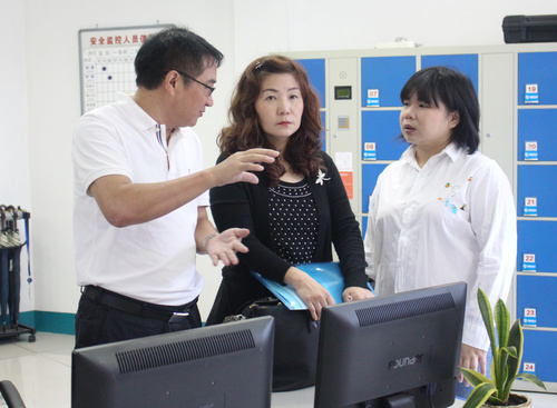 圖文 沈睿   泰國(guó)考察團(tuán)一行6人到永安分公司考察2.jpg