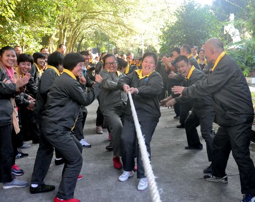 陳宏金：永春分公司開(kāi)展迎新年拔河比賽。2[2].jpg