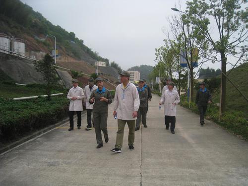 雷韜：省工信廳裝備工業(yè)處蒞臨?？讫垘r分公司進行民爆行業(yè)安全生產(chǎn)督查和反恐防范專項檢查1.jpg
