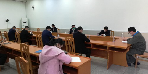 （采用）王俊欽：會(huì)議現(xiàn)場(chǎng)_調(diào)整大小.jpg