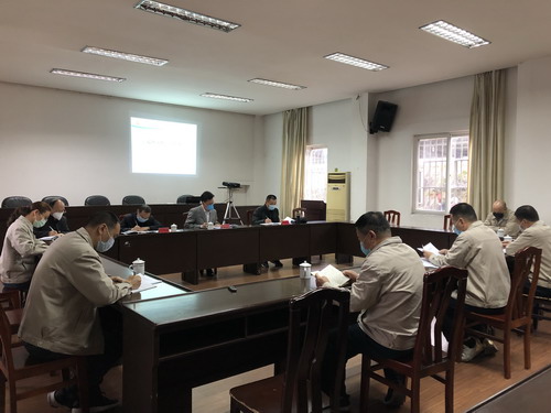 圖為：召開巡視整改專題民主生活會現(xiàn)場拍攝者許麗珠_調(diào)整大小.JPG