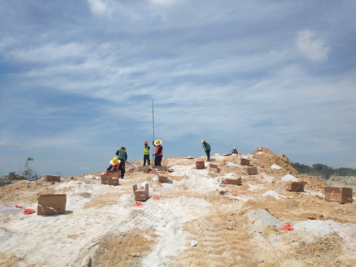 富興建設(shè)公司-陳中�?富興建設(shè)公司南安蔡子山項(xiàng)目成功首爆施工現(xiàn)場(chǎng)圖�?_調(diào)整大小.jpg