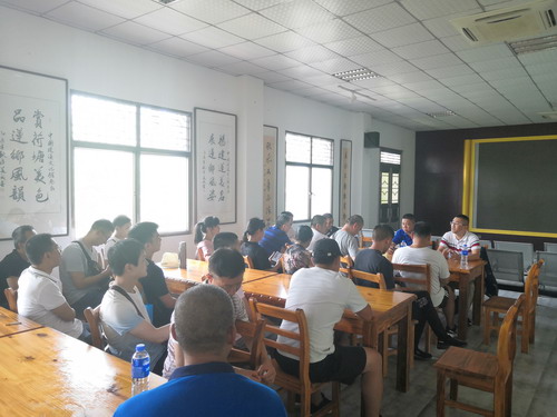 永安分公司劉赟：直接掛鉤包保黨委委員林建生上黨課_調(diào)整大小.jpg