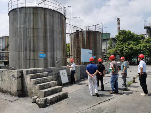 永安雙華公司朱達成：三明市環(huán)保局檢查組查看現(xiàn)場照片_調(diào)整大小.JPG