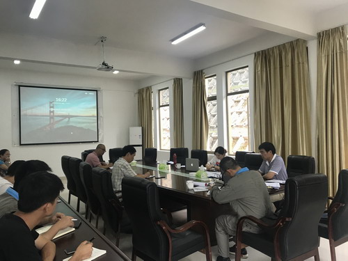 劉銀：龍巖分公司通過礦用產品安全標志現(xiàn)場評審_調整大小.jpg