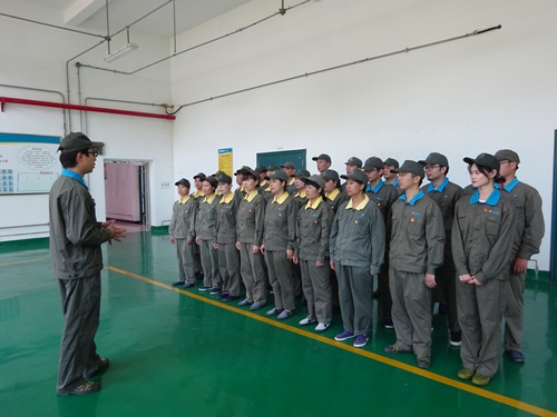 烽林分公司團(tuán)委開展“傳承五四精�? 學(xué)史明理增信，不忘初心跟黨走”主題宣講活動（改）.JPG