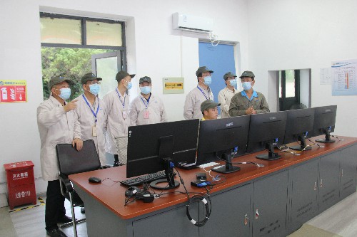 福安分公司胡廷淦：圖�?�?2日福安市副市長姚正水一行到生產(chǎn)現(xiàn)場檢查指導(dǎo)~1.jpg