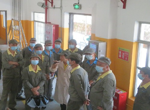 福安分公司胡幼華：圖�?�?5日福安分公司組織開展技改線(二期)現(xiàn)場(chǎng)培訓(xùn)~1.jpg