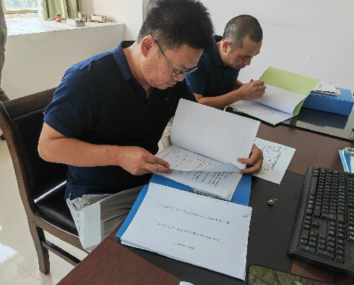 (建議采用)龍巖分公�?張逸清+福建省氣象局檢查組到海峽科化龍巖分公司開展雷電災(zāi)害防御工作檢查~1.jpg