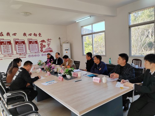 格式工廠海峽科化公司黨委書記、董事長(zhǎng)吳彩洪到福安市城陽(yáng)鎮(zhèn)仙嶺村調(diào)研鄉(xiāng)村振興工作并慰問駐村干部4.jpg