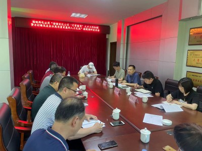 格式工廠民化建設(shè) 王玲 海峽科化公司黨委副書記、常務(wù)副總經(jīng)理、工會(huì)主席鄭慶樟帶隊(duì)到福建民化建設(shè)工程有限公司開展專題調(diào)�?.jpg
